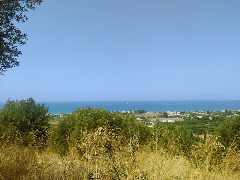 Property photo 1 of 8 Sea Views