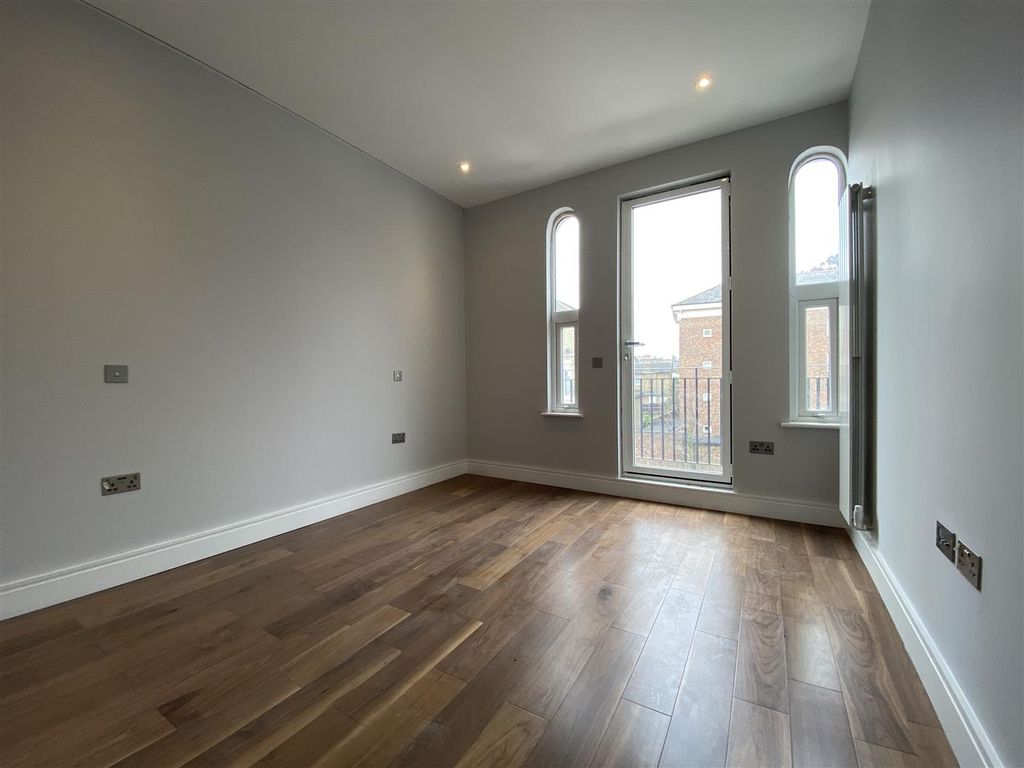 Property photo 3 of 5 Bedroom 1.Jpg