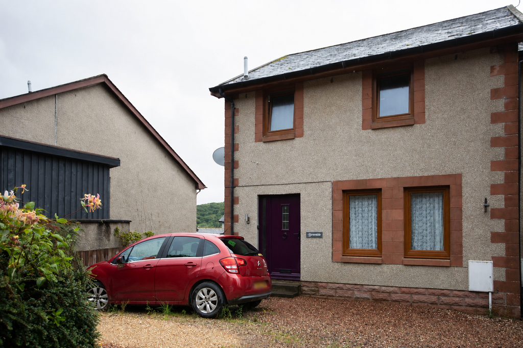 Property photo 1 of 27