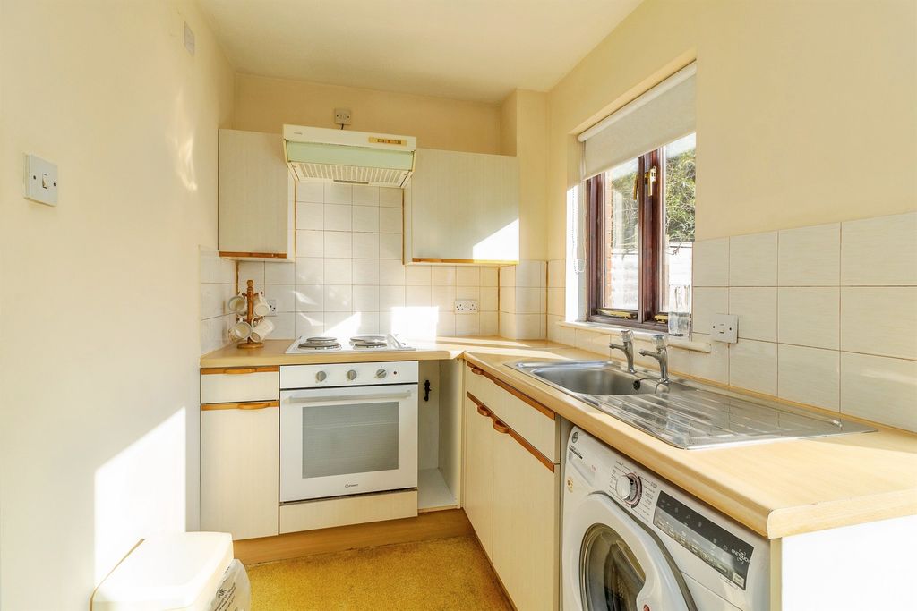 Property photo 3 of 19