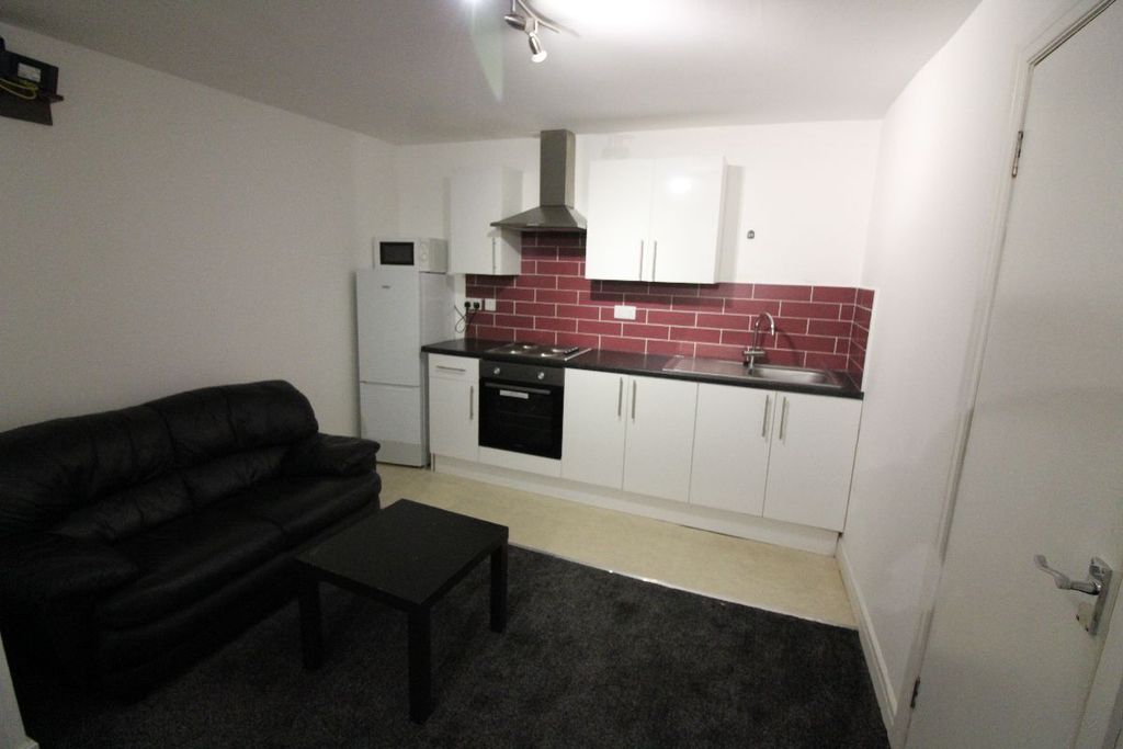 Property photo 1 of 5