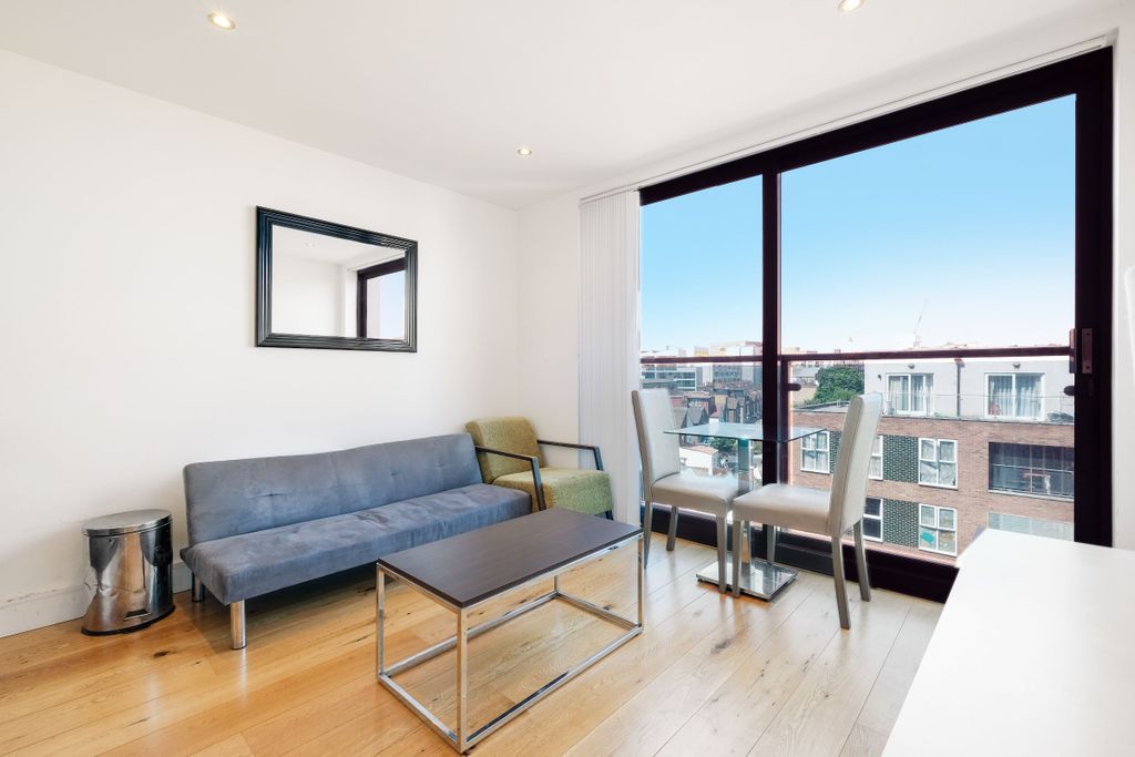 Property photo 3 of 21