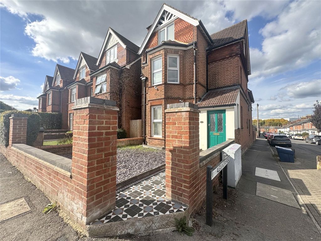 Property photo 1 of 11 Picture No. 02