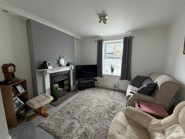 Property photo 3 of 8