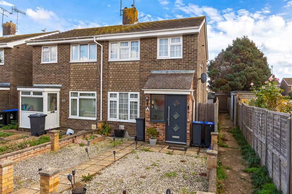 Property photo 1 of 13 Lychpole Walk_15.Jpg
