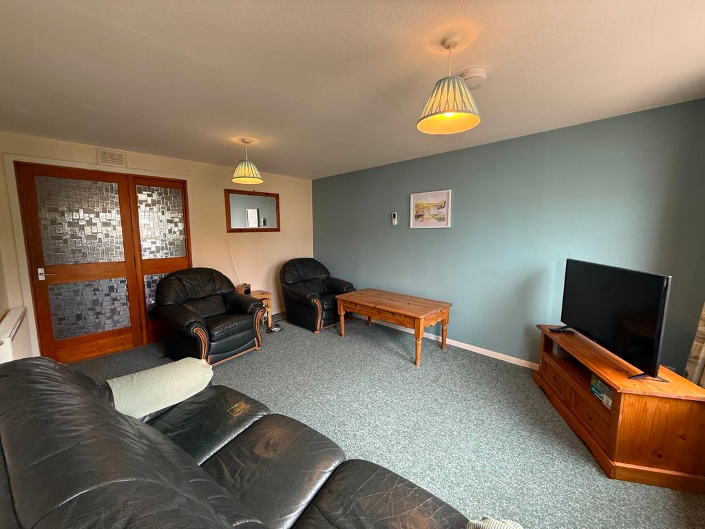 Property photo 2 of 9 Photo 2