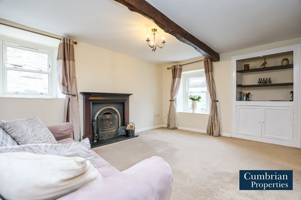 Property photo 2 of 23 Lounge