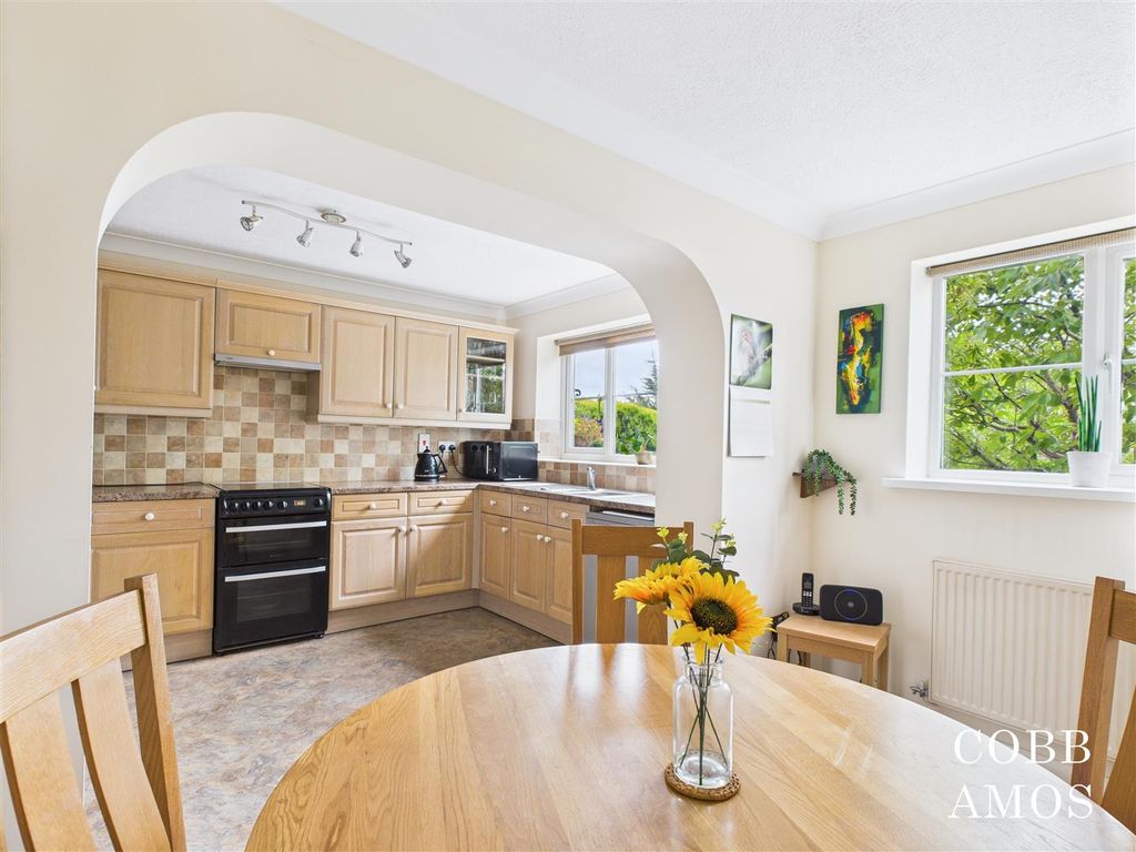 Property photo 3 of 23 Cam02803G0-Pr0219-Still023.Jpg