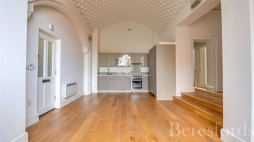 Property photo 1 of 10 Lounge View 1