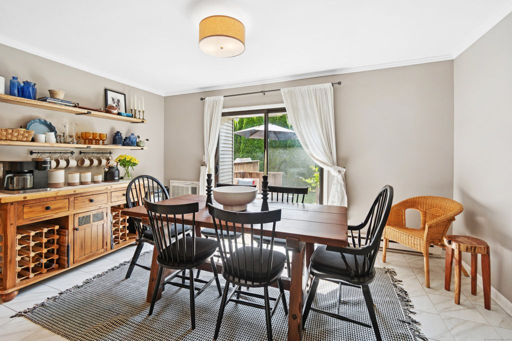 Property photo 3 of 16 <Alttext/>