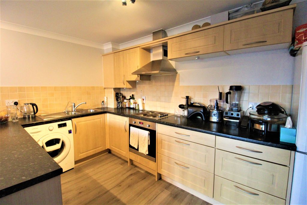 Property photo 3 of 6