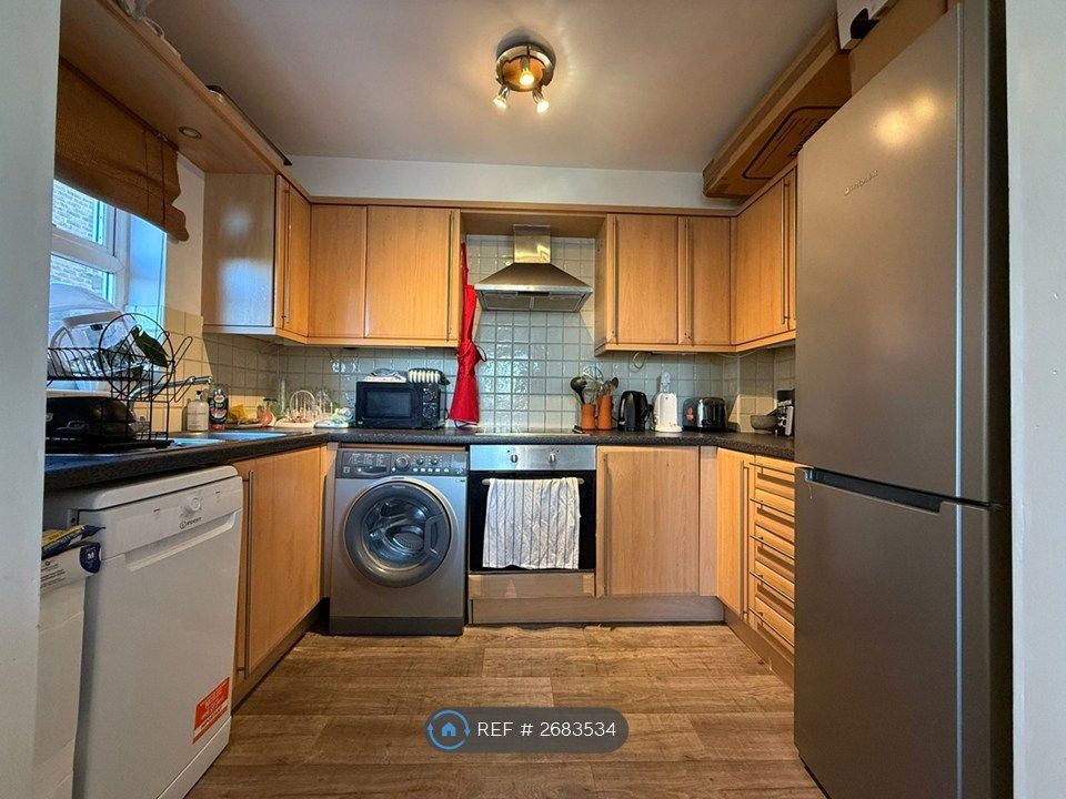 Property photo 3 of 6