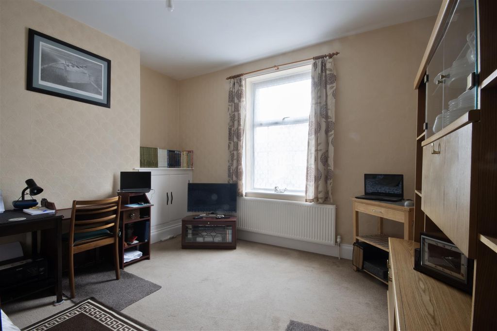 Property photo 2 of 15 Living Room