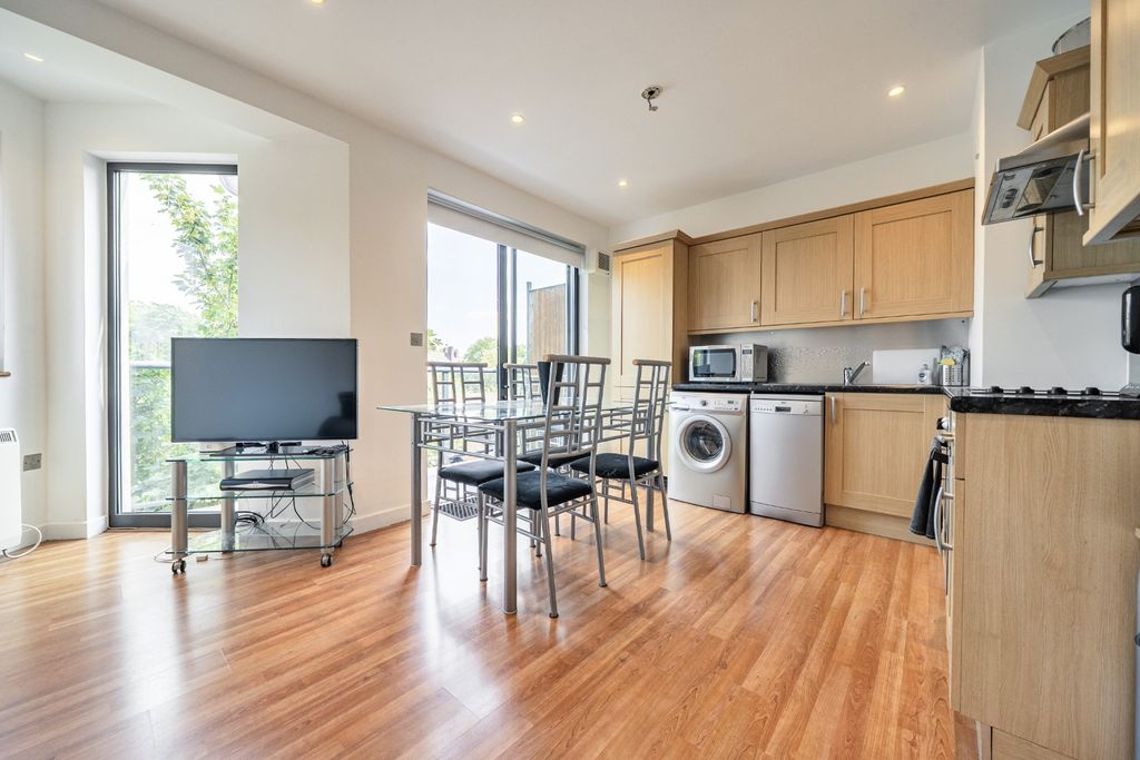 Property photo 1 of 14 5294861