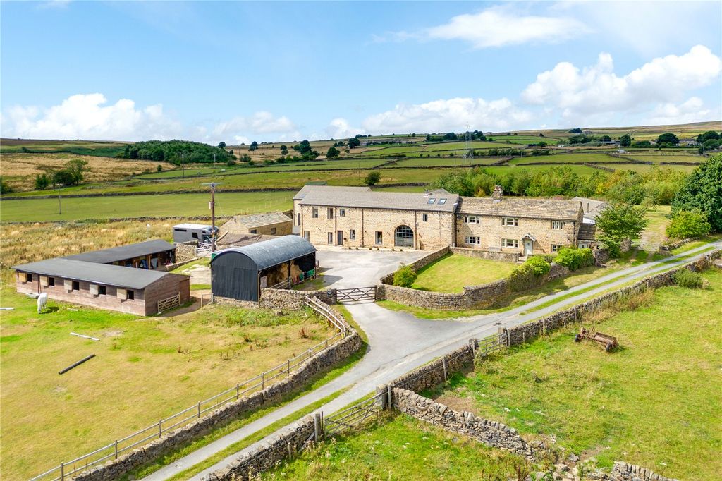 Property photo 1 of 32 Front External