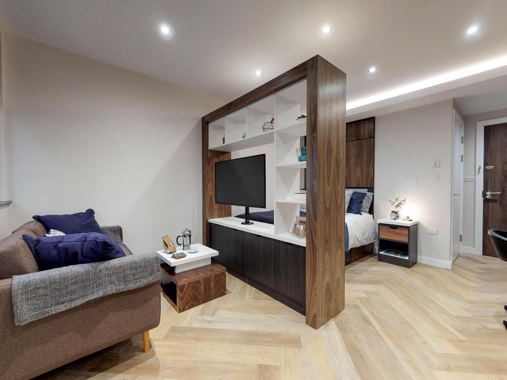 Property photo 1 of 4 1 Bed Studio To Rent Hayter Rd, London Sw2