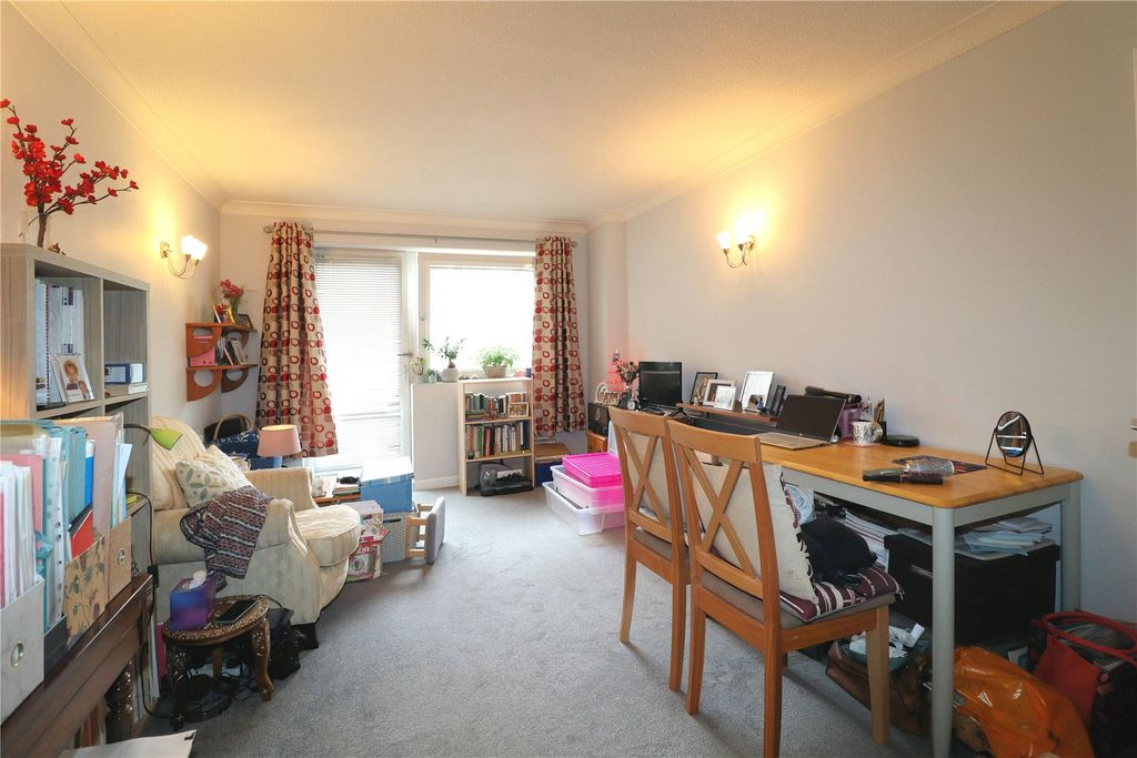 Property photo 3 of 9 Picture No. 17