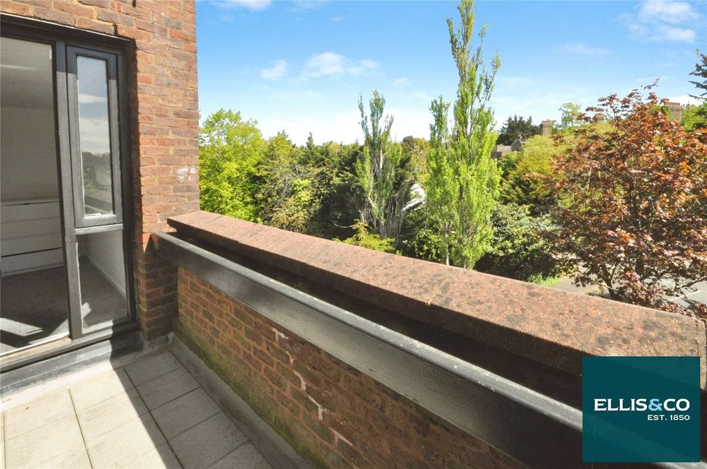Property photo 3 of 17 Picture No. 42