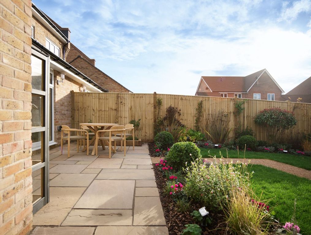 Property photo 2 of 18