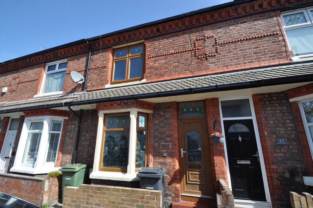 Property photo 2 of 28