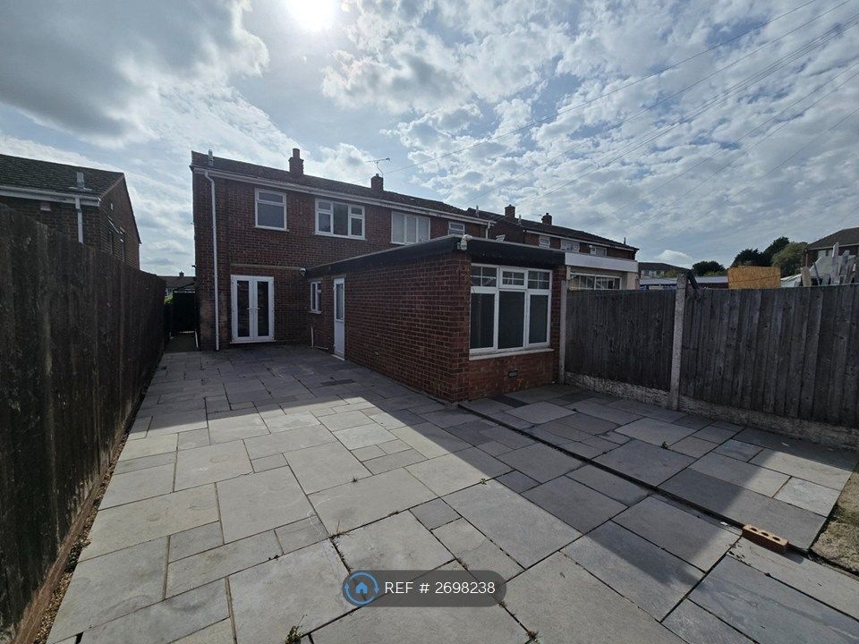 Property photo 2 of 25