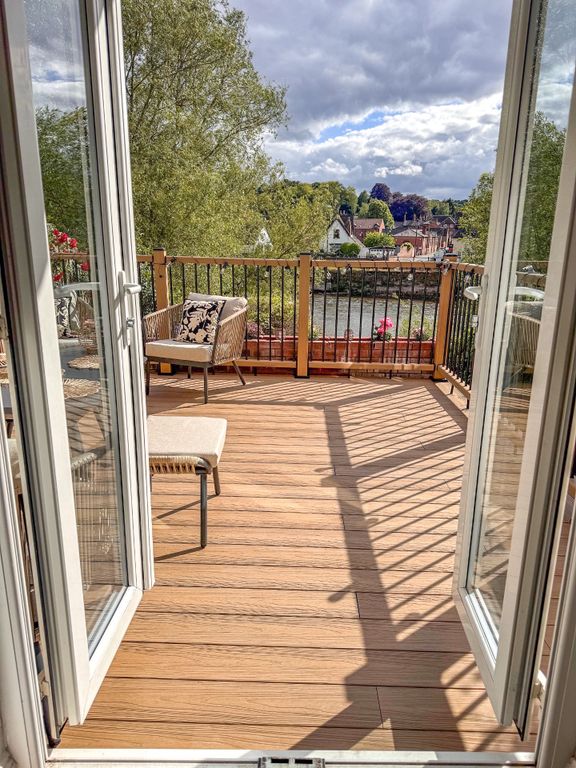 Property photo 2 of 26