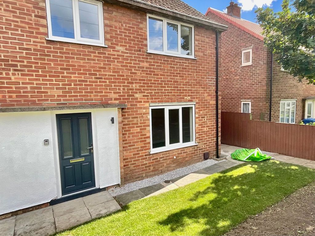 Property photo 1 of 23