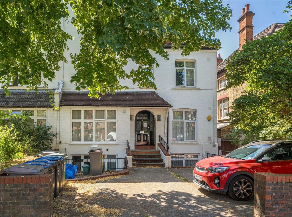 Property photo 1 of 6