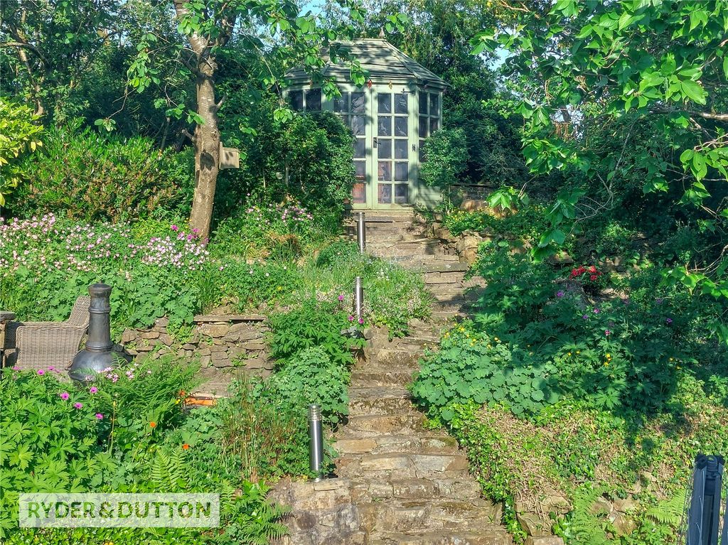 Property photo 3 of 37 Picture No. 50