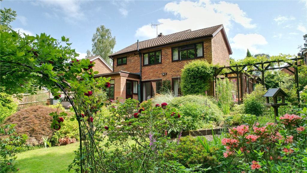 Property photo 1 of 25 Picture No. 32