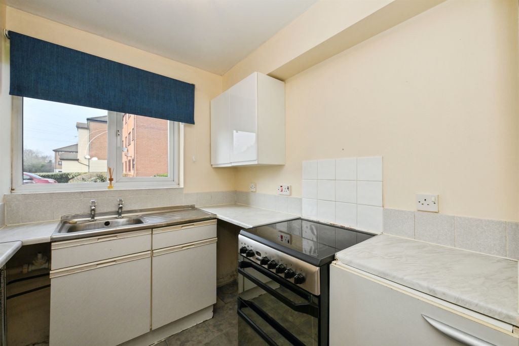 Property photo 3 of 16