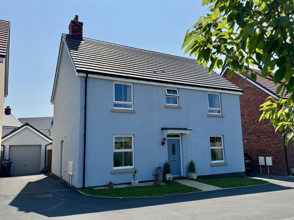 Property photo 1 of 36