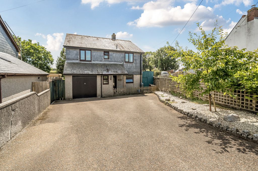 Property photo 1 of 14 1 - Main