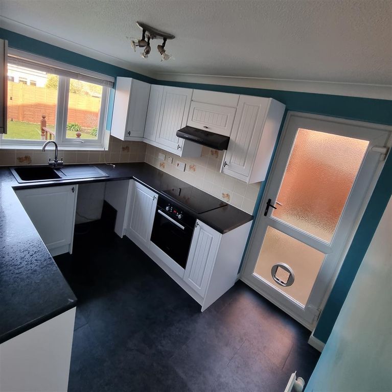 Property photo 2 of 16