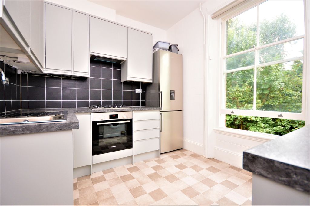 Property photo 3 of 14 Kitchen