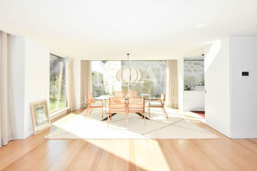 Property photo 1 of 25