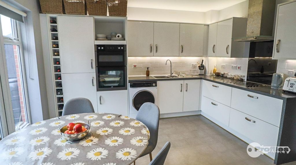 Property photo 3 of 22 Img_8617.Jpg