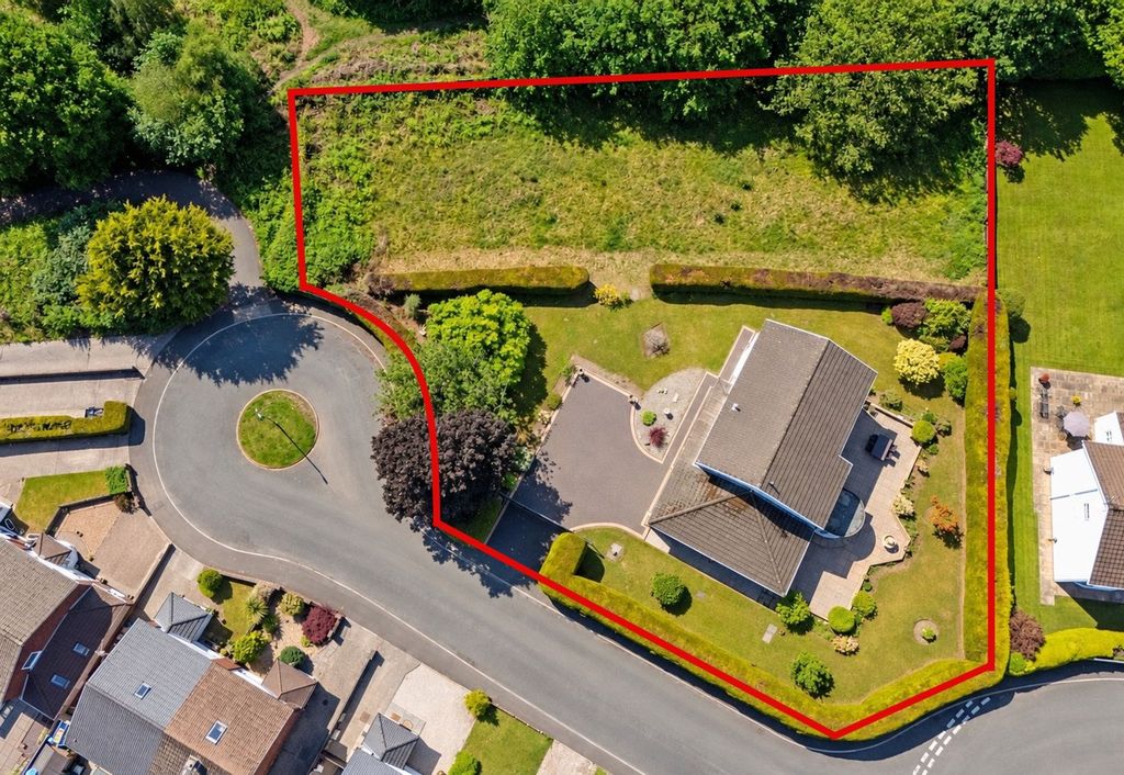 Property photo 2 of 48