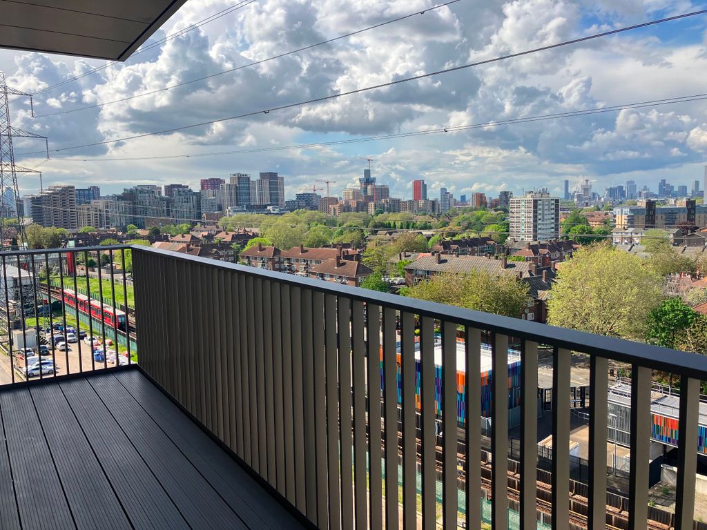 Property photo 2 of 12