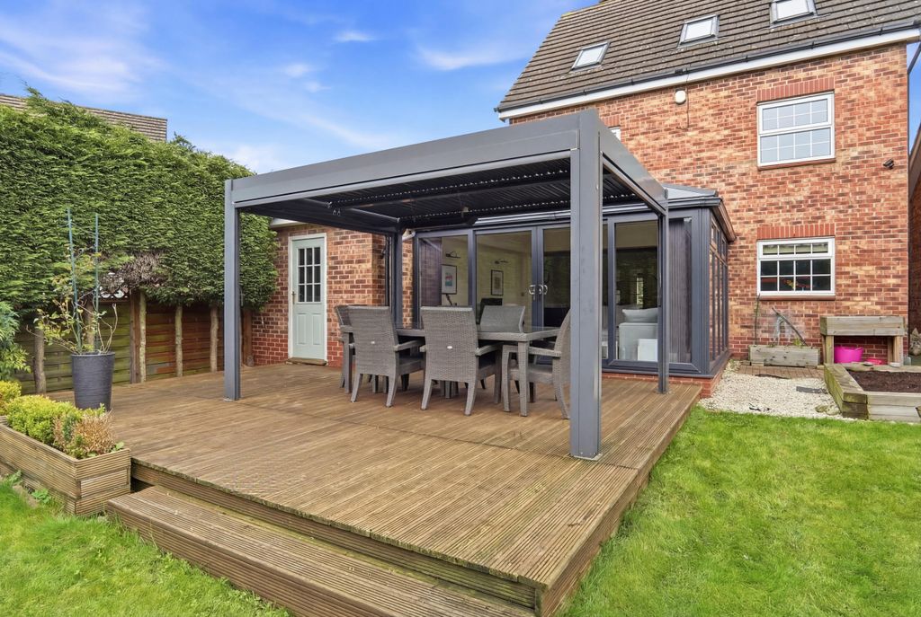 Property photo 1 of 34 Decking Area