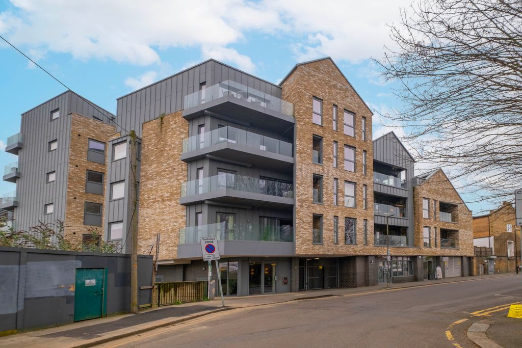 Property photo 2 of 15