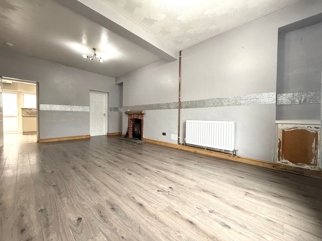 Property photo 2 of 13 Img_9472.Jpeg