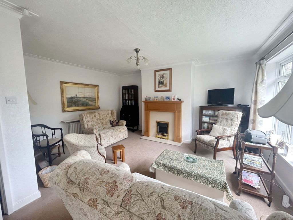 Property photo 3 of 23