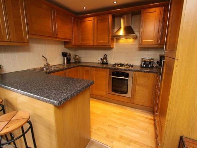 Property photo 2 of 9 Kitchen