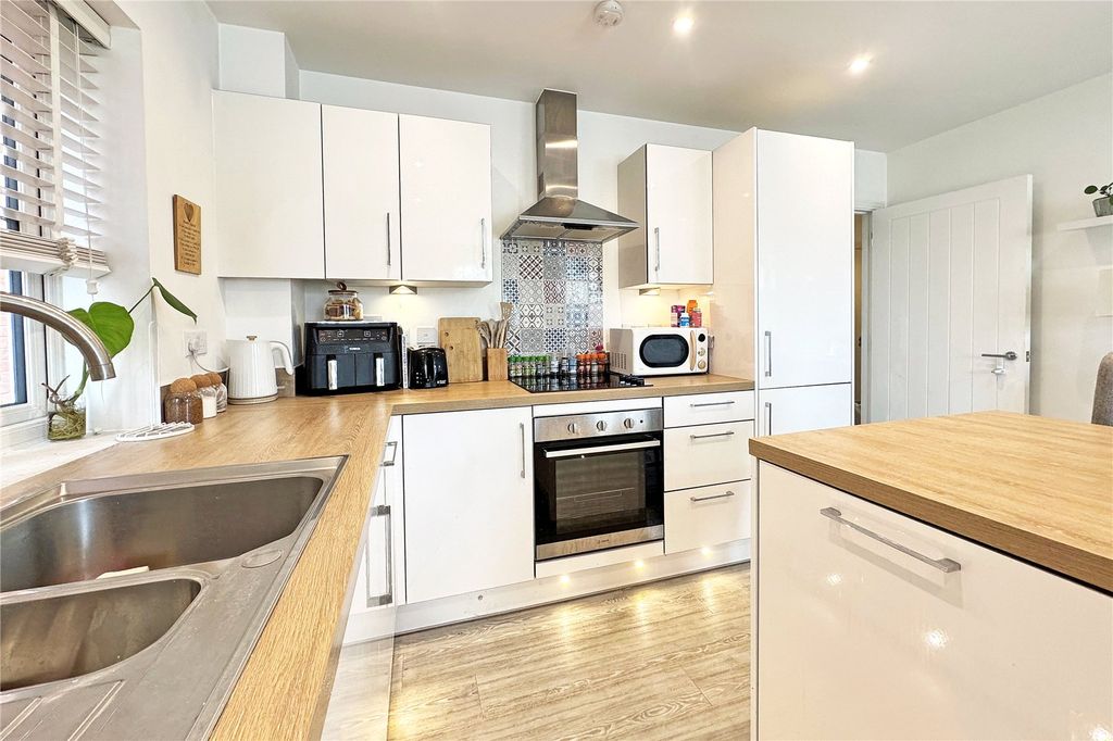 Property photo 3 of 11 Picture No. 05