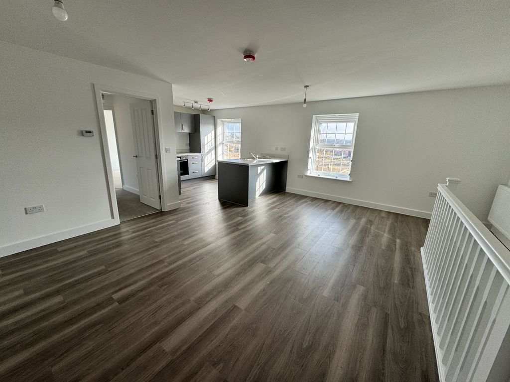 Property photo 2 of 11 Image