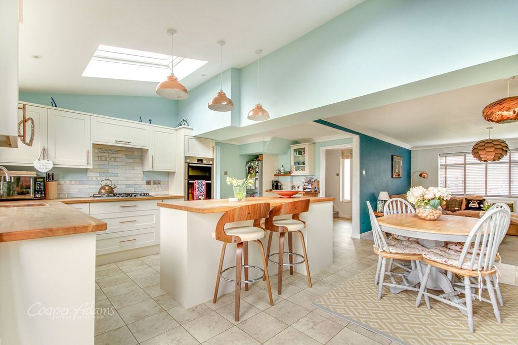 Property photo 2 of 14 Open Plan