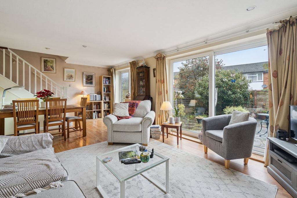 Property photo 2 of 16