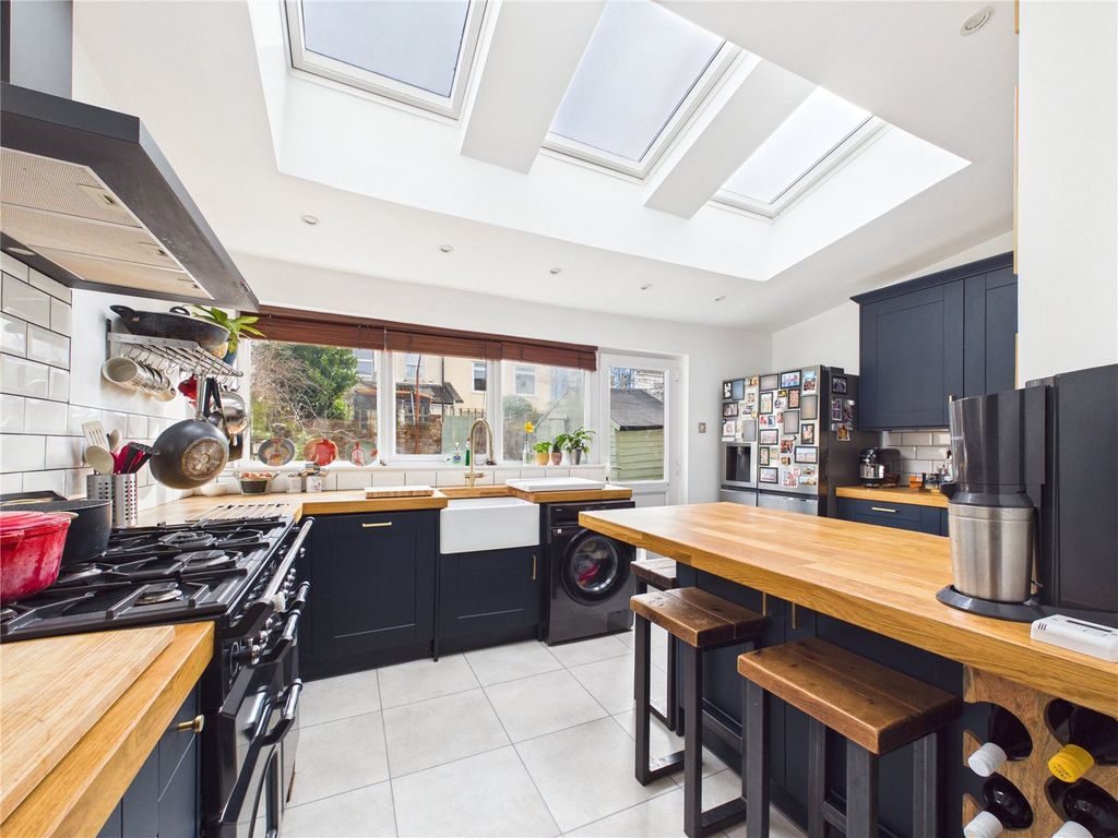 Property photo 2 of 20 Picture No. 08