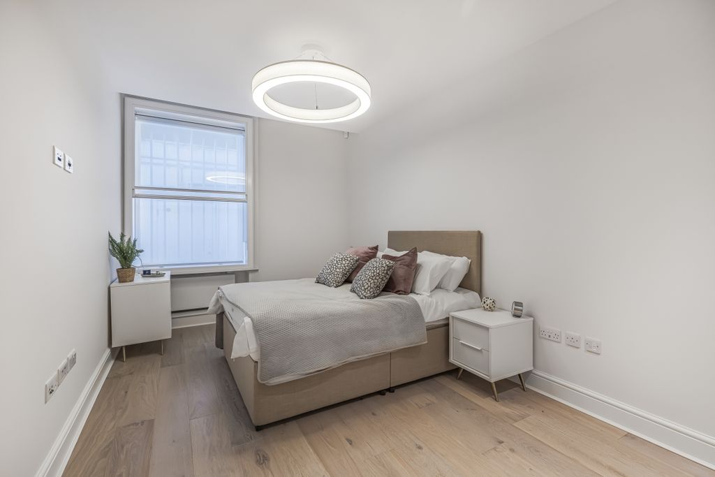 Property photo 3 of 21 Lgf_Flat_A__44_De...